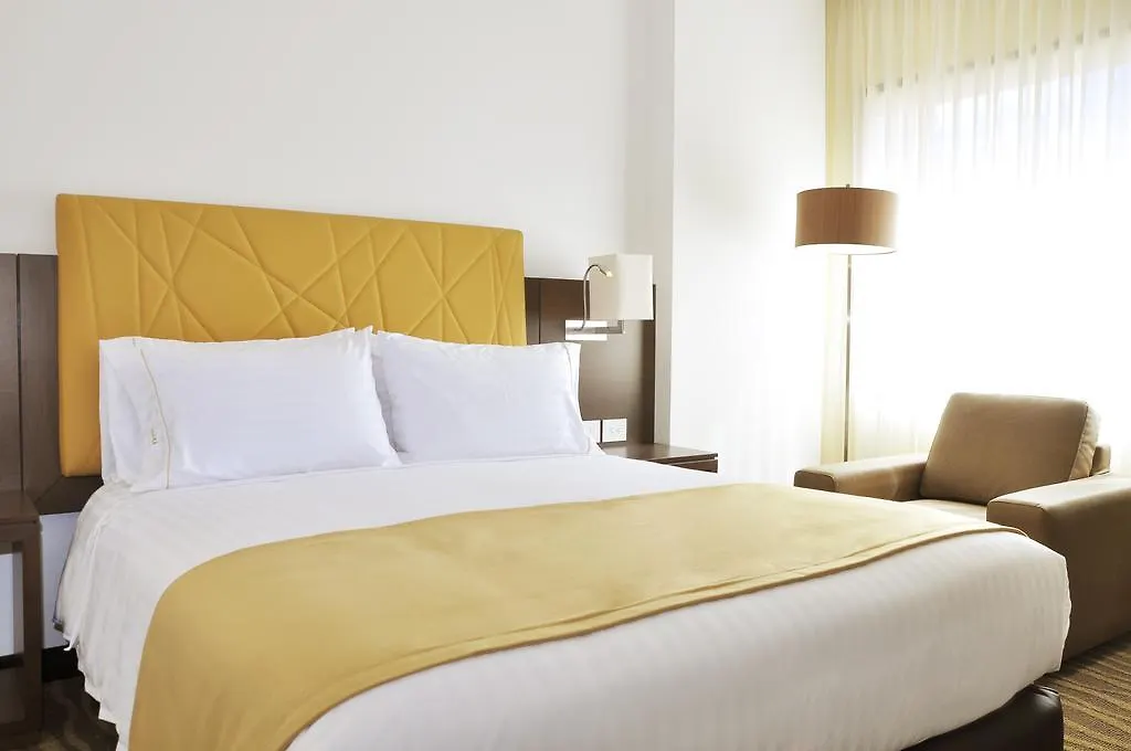 Holiday Inn Express & Suites Bogota Zona Financiera By Ihg