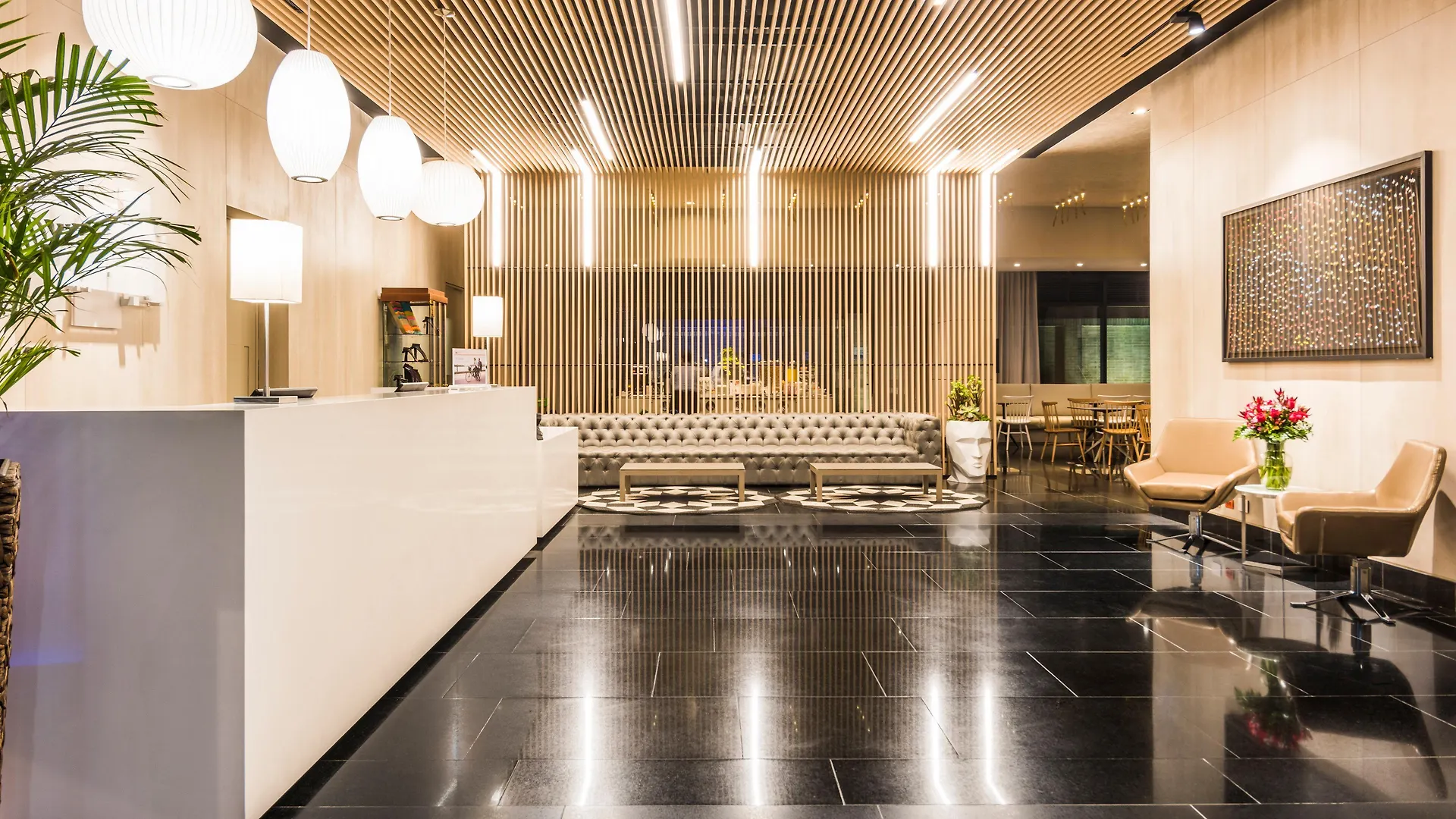 Holiday Inn Express & Suites Bogota Zona Financiera By Ihg 4*,