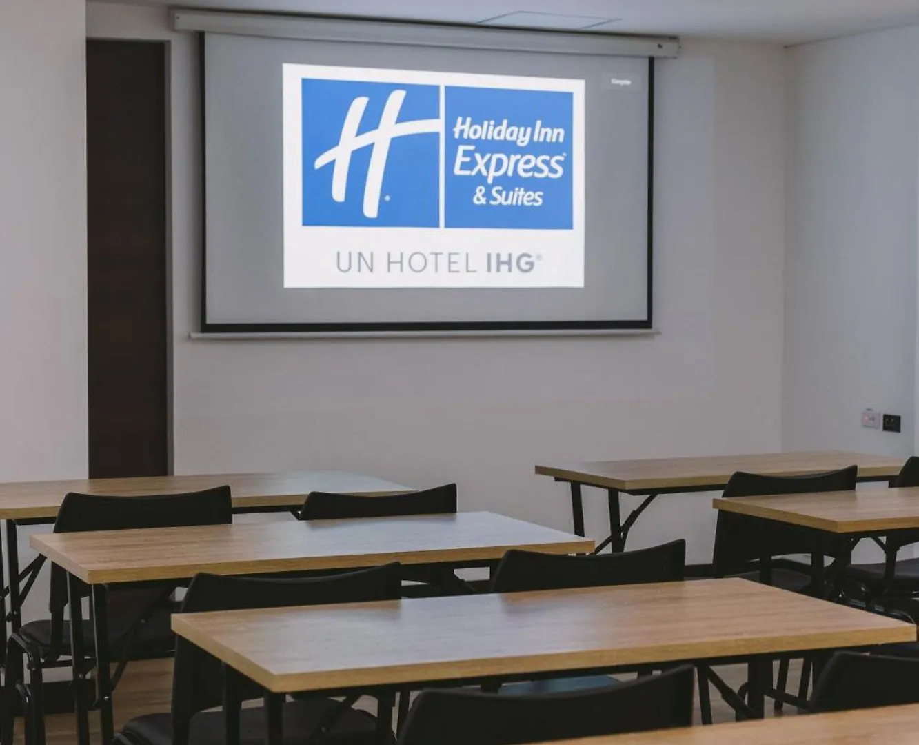 Hotel Holiday Inn Express & Suites Bogota Zona Financiera By Ihg