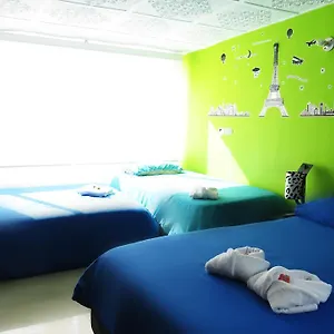 Bed & Breakfast House, Bogota