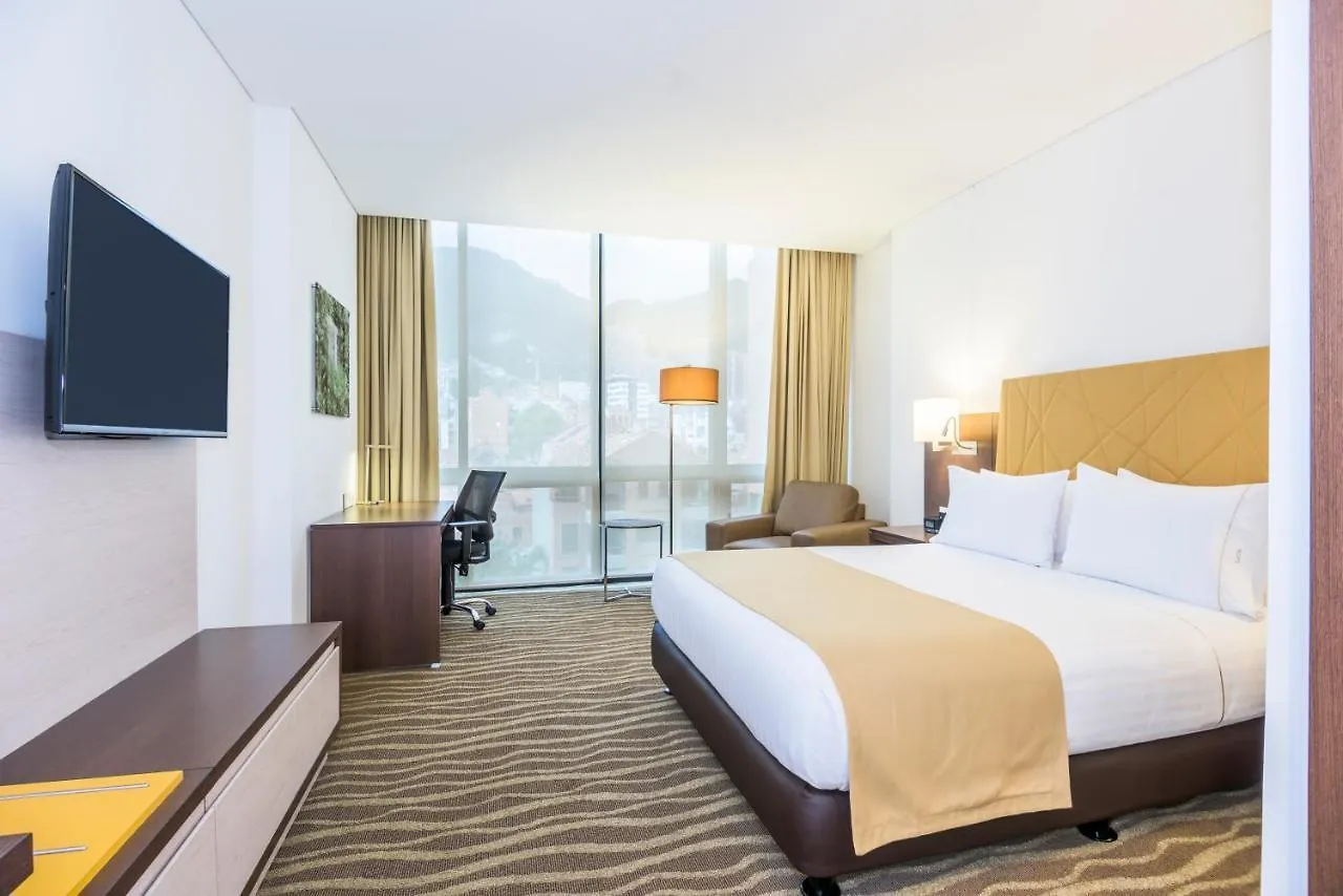 Holiday Inn Express & Suites Bogota Zona Financiera By Ihg 4*,