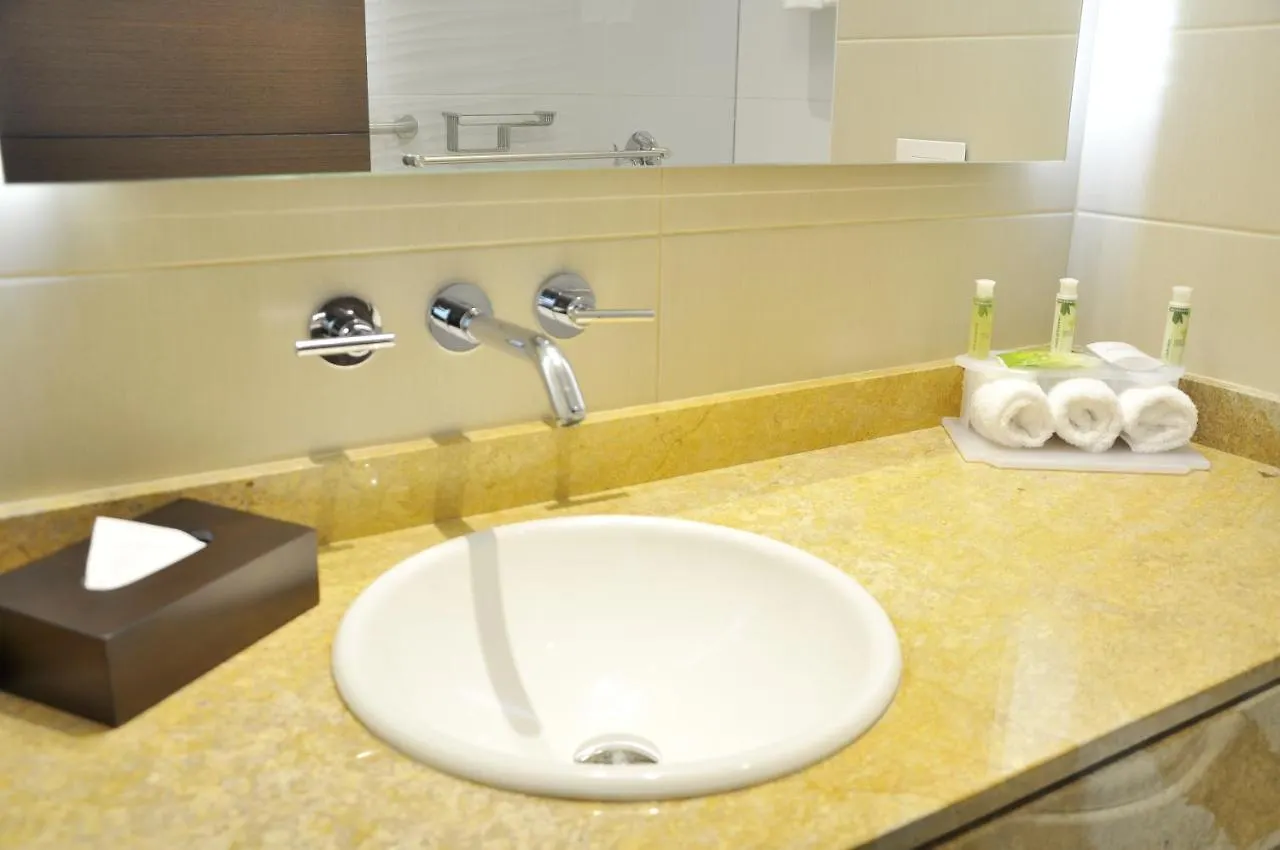 Holiday Inn Express & Suites Bogota Zona Financiera By Ihg Hotell
