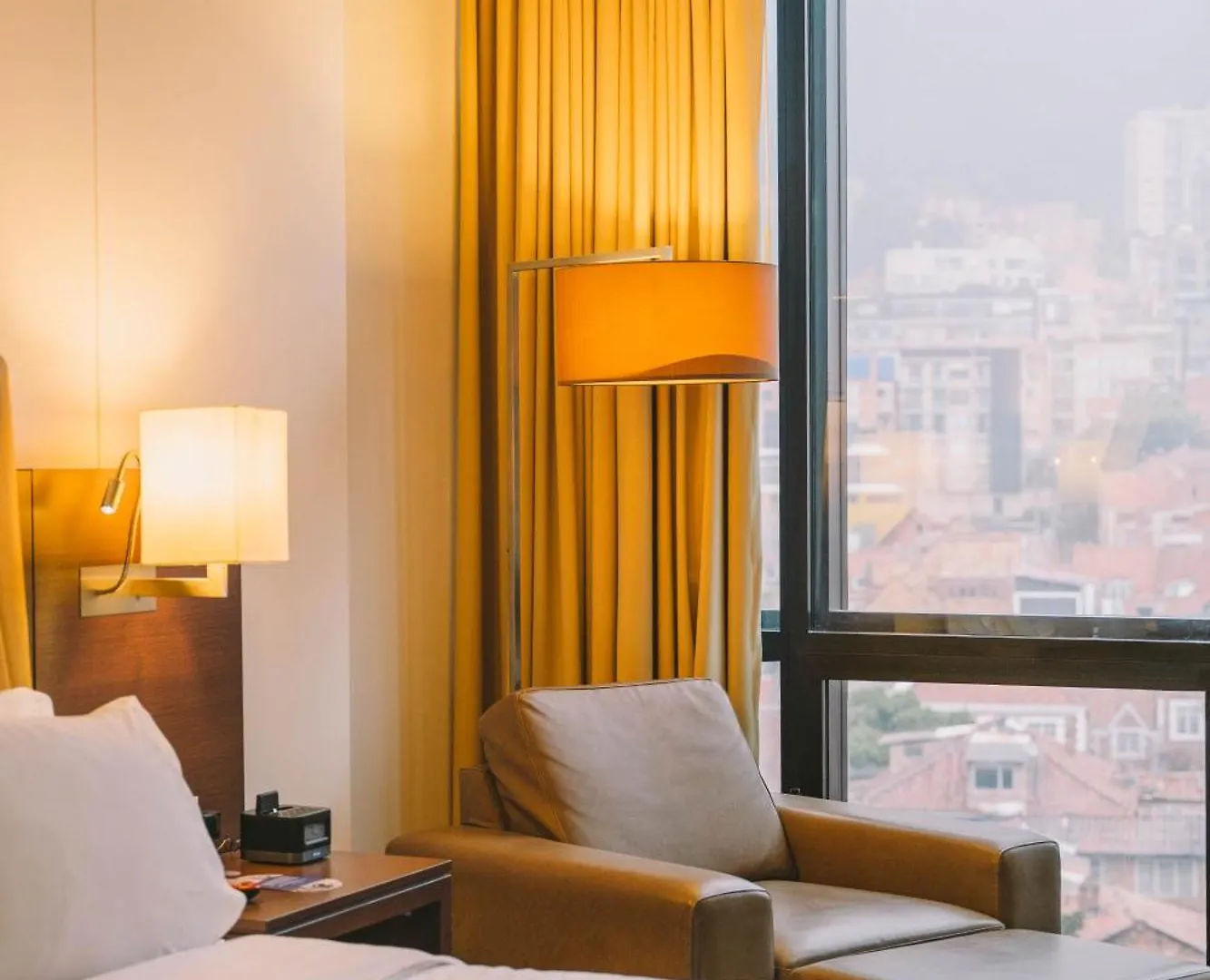 Holiday Inn Express & Suites Bogota Zona Financiera By Ihg 4*,