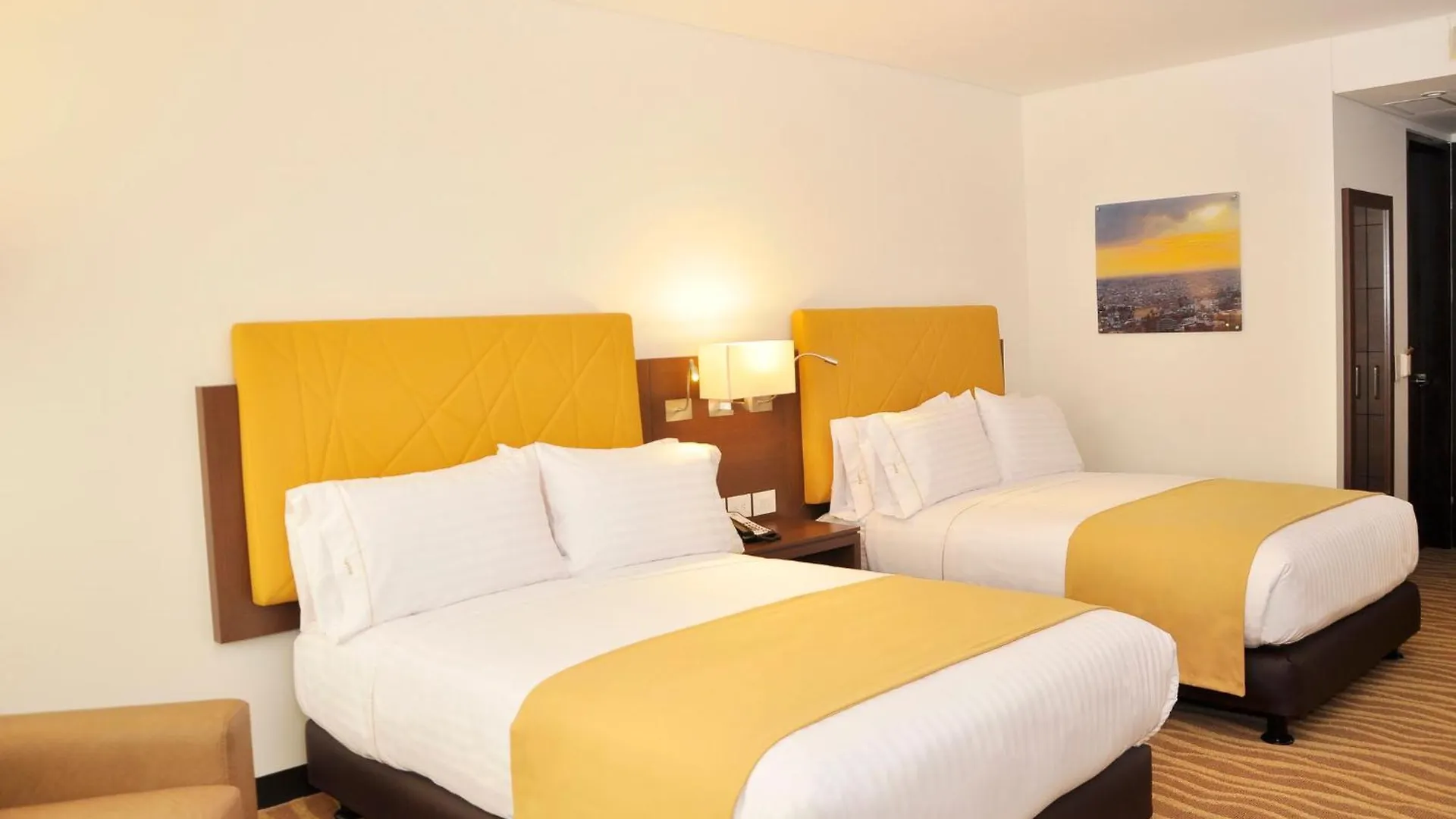 Hotell Holiday Inn Express & Suites Bogota Zona Financiera By Ihg